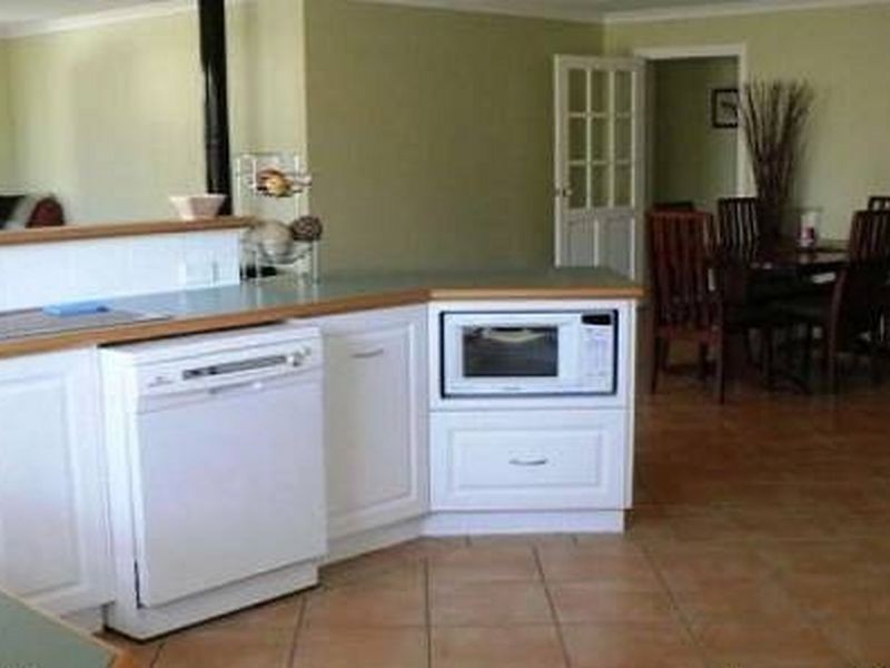 8 Steeple Retreat, West Busselton WA 6280