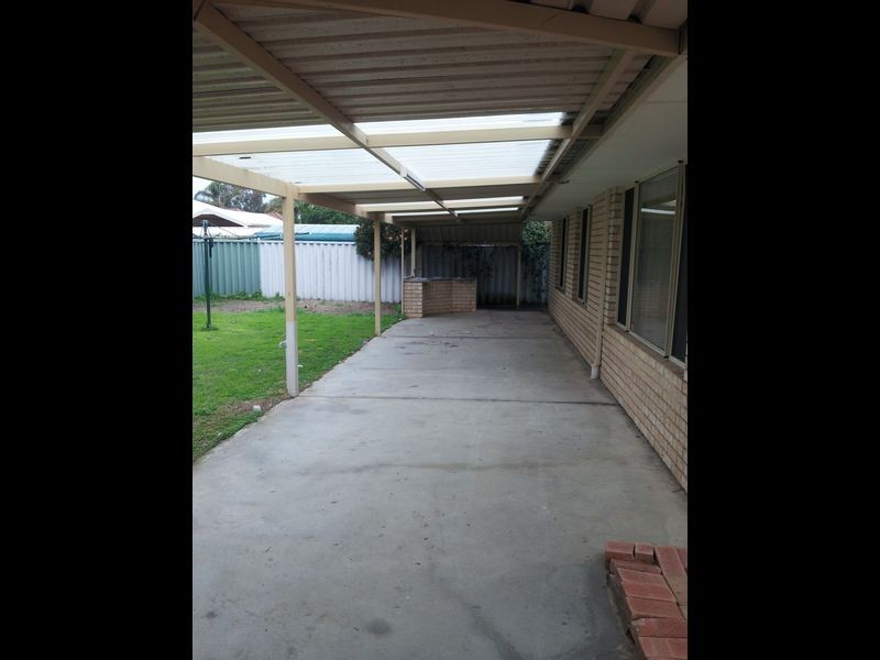 8 Steeple Retreat, West Busselton WA 6280