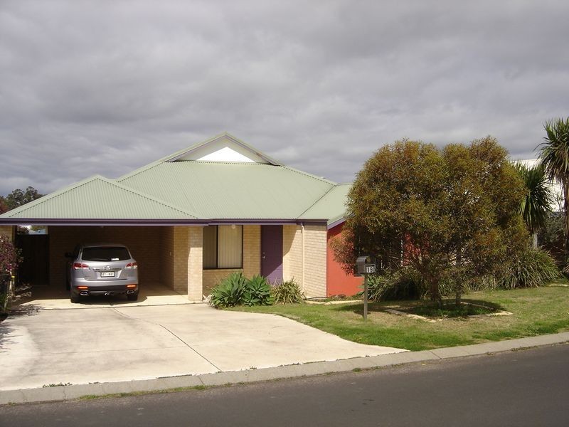 19 Hillside Avenue, Margaret River WA 6285
