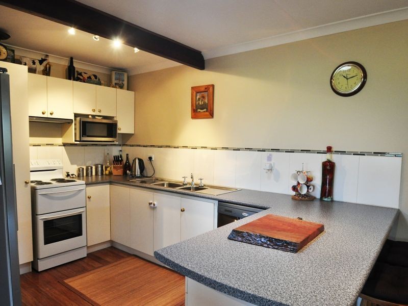 370 Hairpin Road, Jindong WA 6280