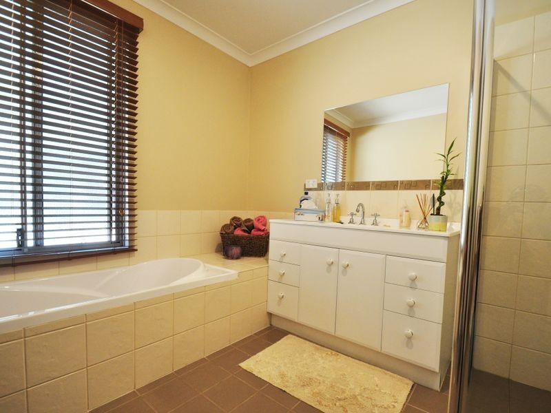 370 Hairpin Road, Jindong WA 6280