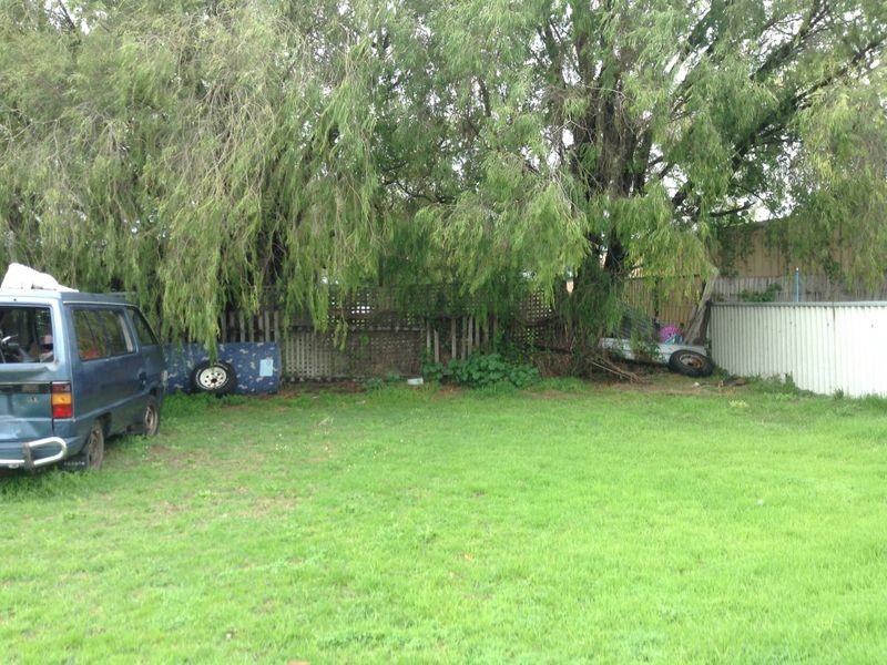 2 Peake St, West Busselton WA 6280