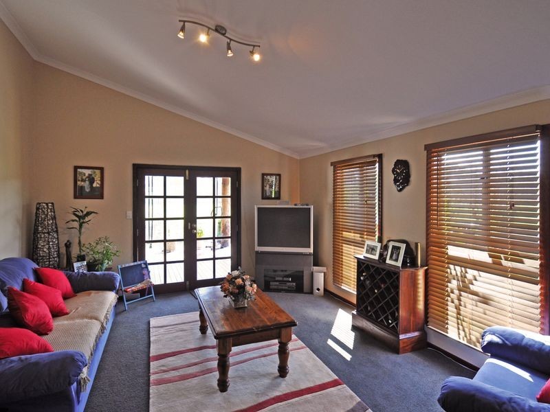 370 Hairpin Road, Jindong WA 6280