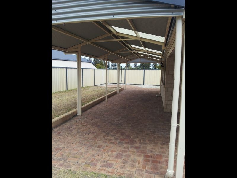 7 Pigeon Rise, Geographe WA 6280