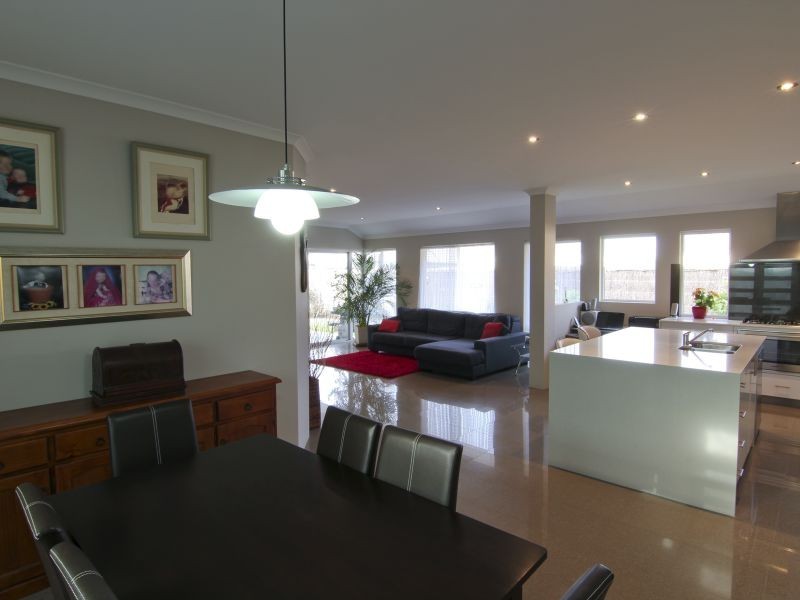 11 Marius Gate, Yalyalup WA 6280