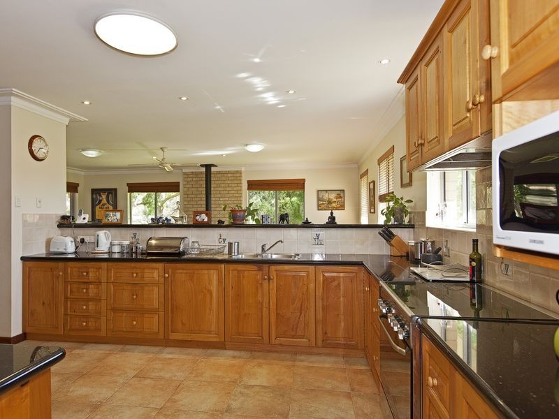 127 Halls Road, Capel WA 6271