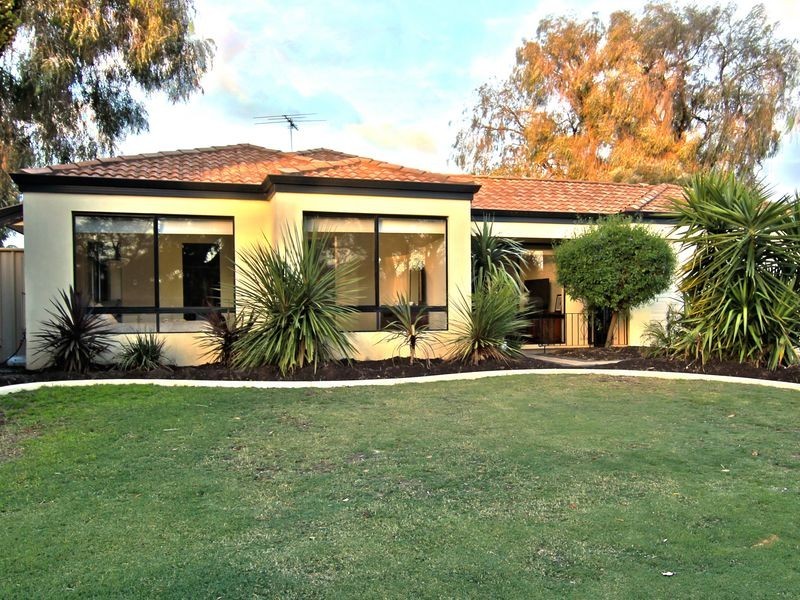 102 College Avenue, West Busselton WA 6280