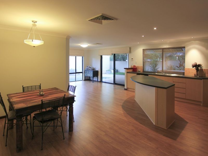 102 College Avenue, West Busselton WA 6280