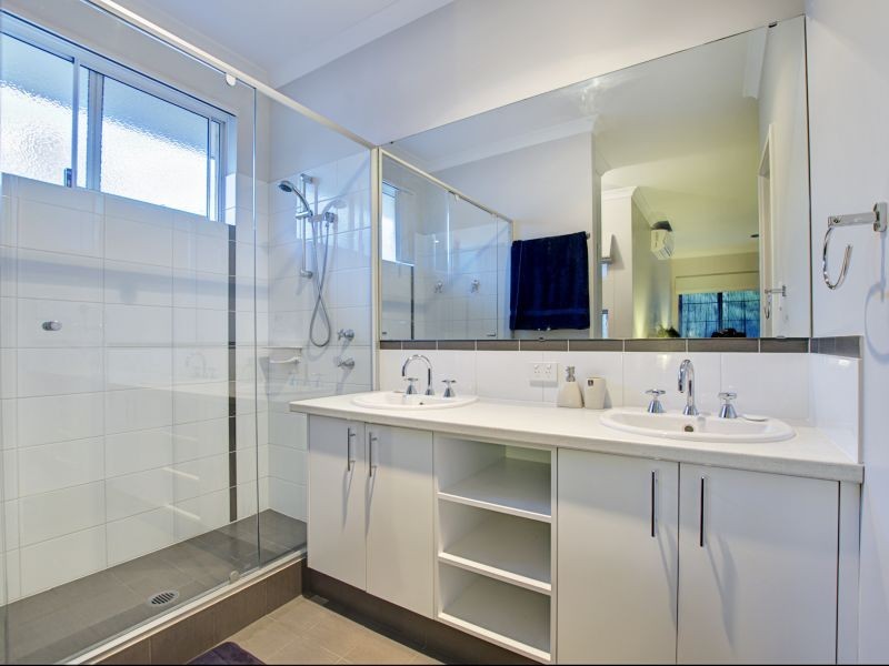 1 Hobby Road, Broadwater WA 6280