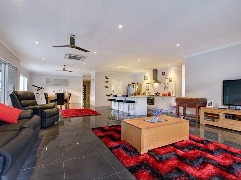 1 Hobby Road, Broadwater WA 6280