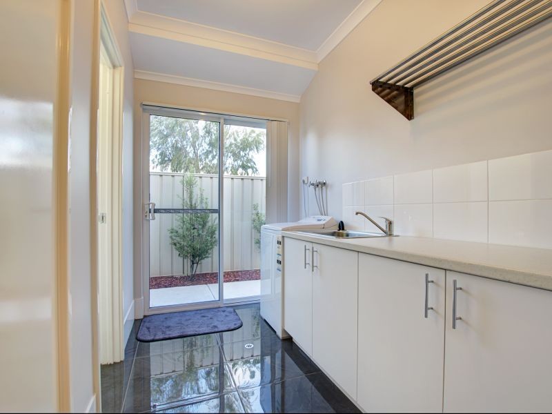 1 Hobby Road, Broadwater WA 6280