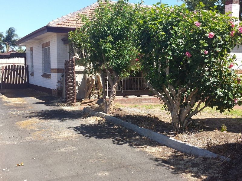 44 Strelly Street, Busselton WA 6280