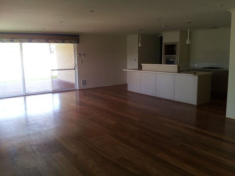 15 Nougat Crescent, Yalyalup WA 6280