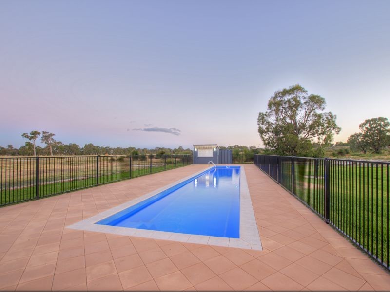 2 Haag Rd, Carbunup River WA 6280