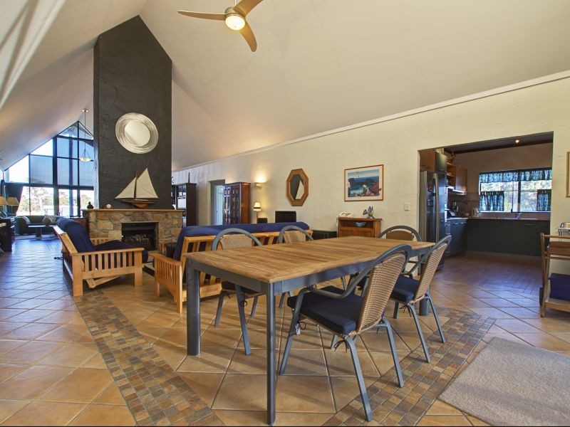 2 Haag Rd, Carbunup River WA 6280