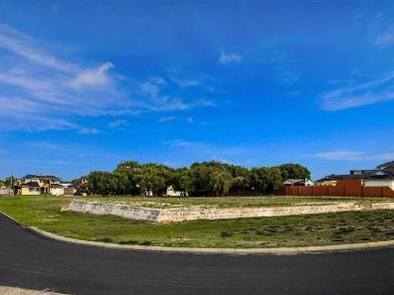 417 Marine Terrace, Geographe WA 6280