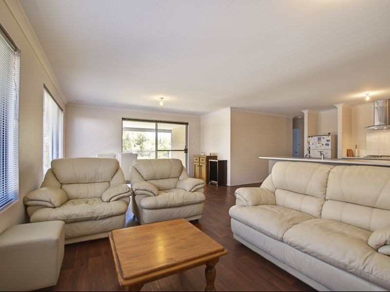 30 Chaytor View, West Busselton WA 6280