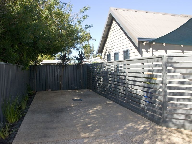 2/68 Harris Road, Busselton WA 6280