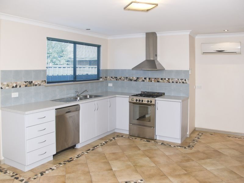 2/68 Harris Road, Busselton WA 6280