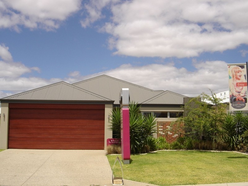 8 Matisse Way, Yalyalup WA 6280