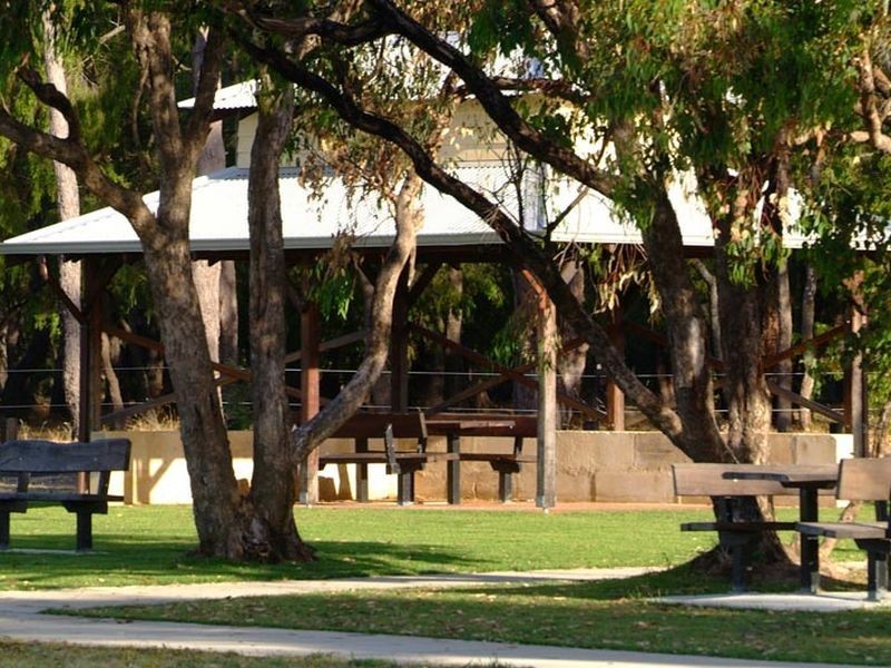 17 Tip Dray Terrace, West Busselton WA 6280