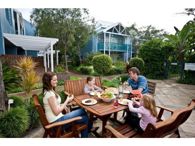 Villa 38/11 Holgate Road, Broadwater WA 6280