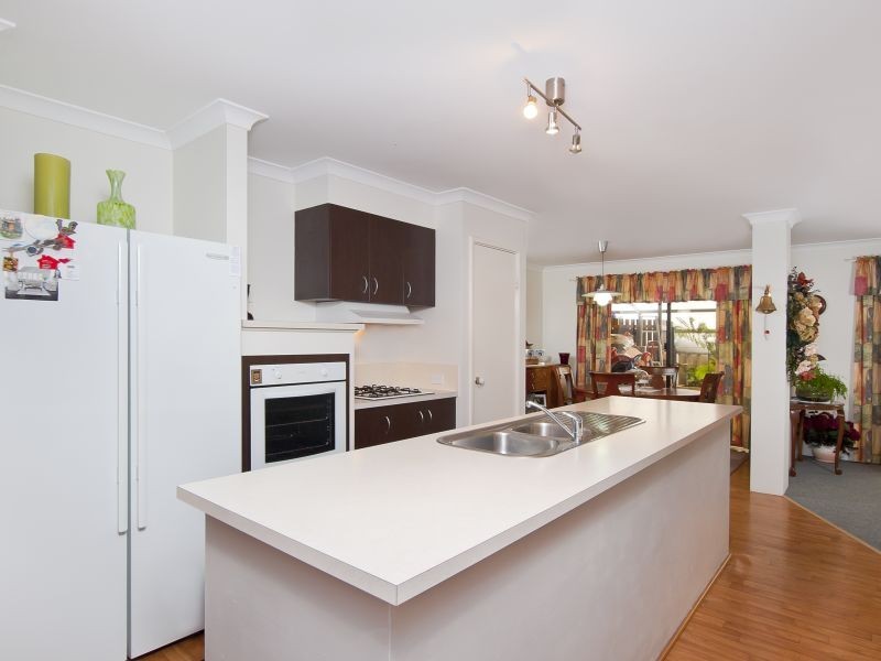 46 Currawong Drive, Broadwater WA 6280