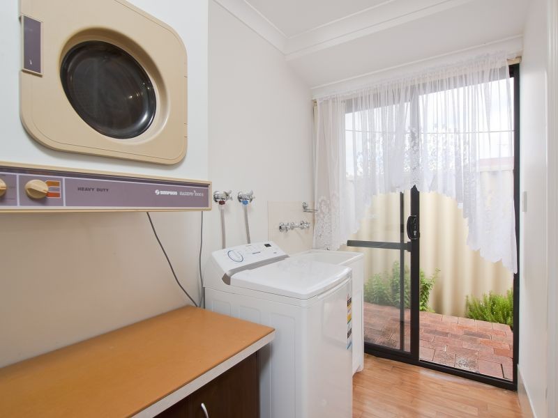 46 Currawong Drive, Broadwater WA 6280