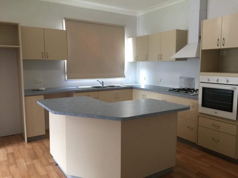 2 Peake Street, West Busselton WA 6280