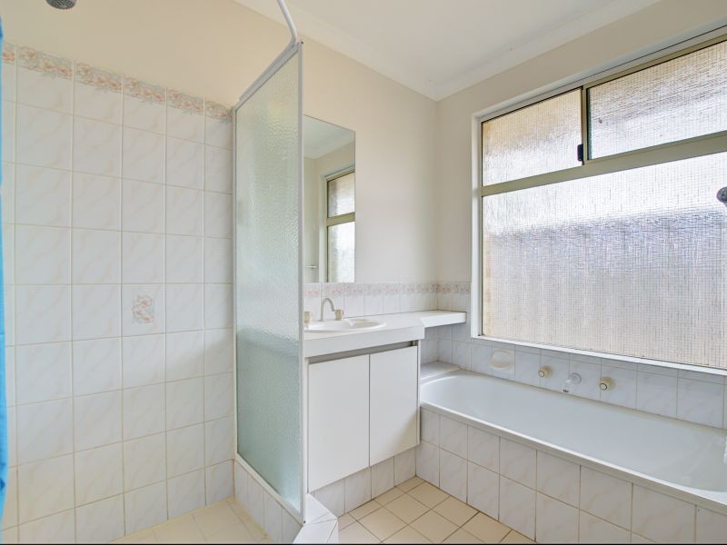 5 Kelp Place, Geographe WA 6280