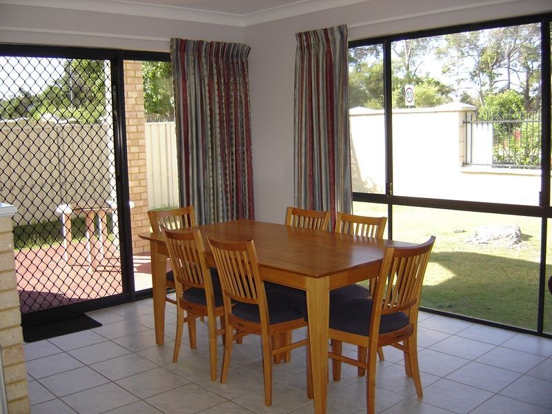 4/1 Curtis Street, Dunsborough WA 6281