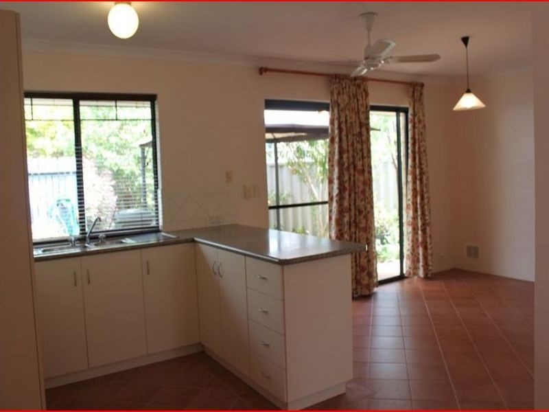 3/43 Kittyhawk Grove, Geographe WA 6280
