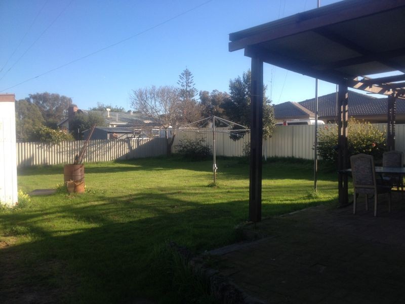 47 Hands Avenue, Carey Park WA 6230