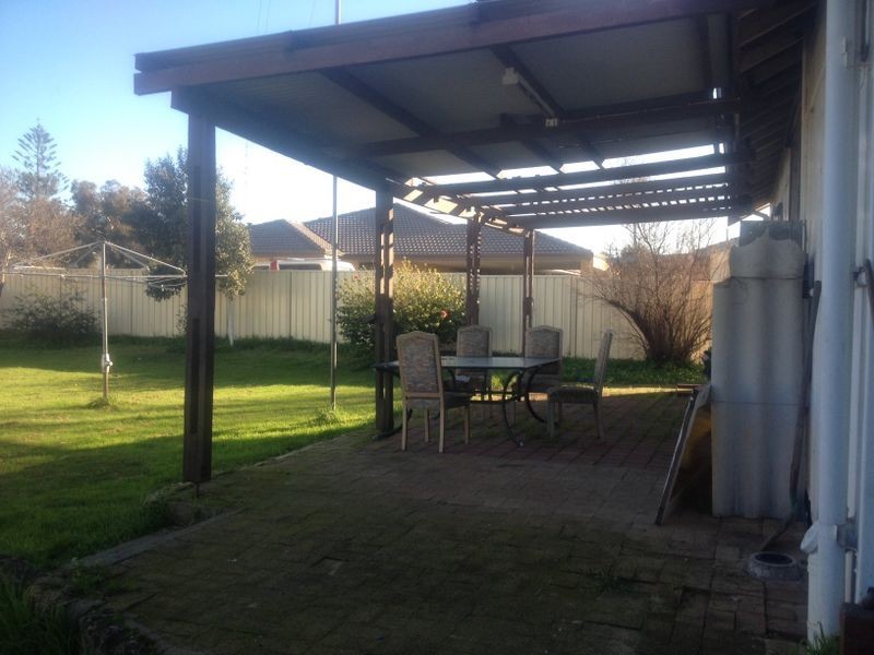 47 Hands Avenue, Carey Park WA 6230