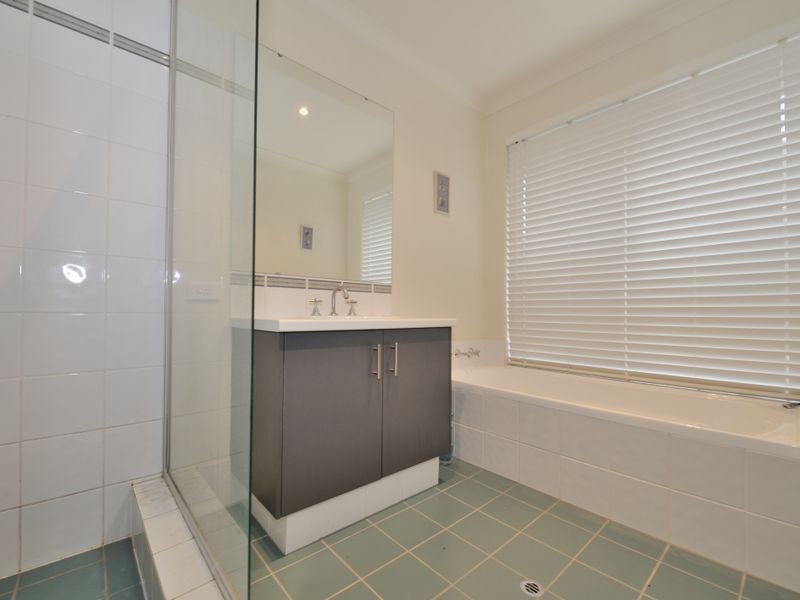 15 Nougat Crescent, Yalyalup WA 6280