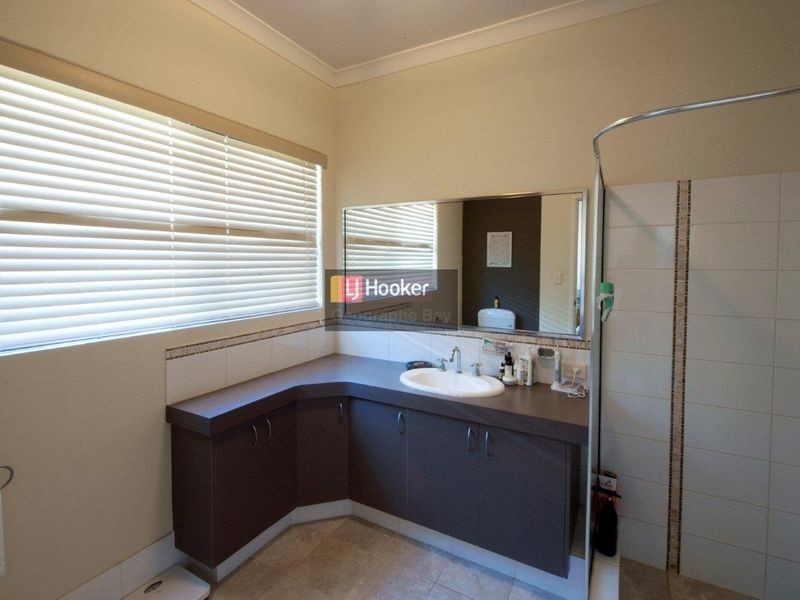 18 Marsupial Bend, Broadwater WA 6280