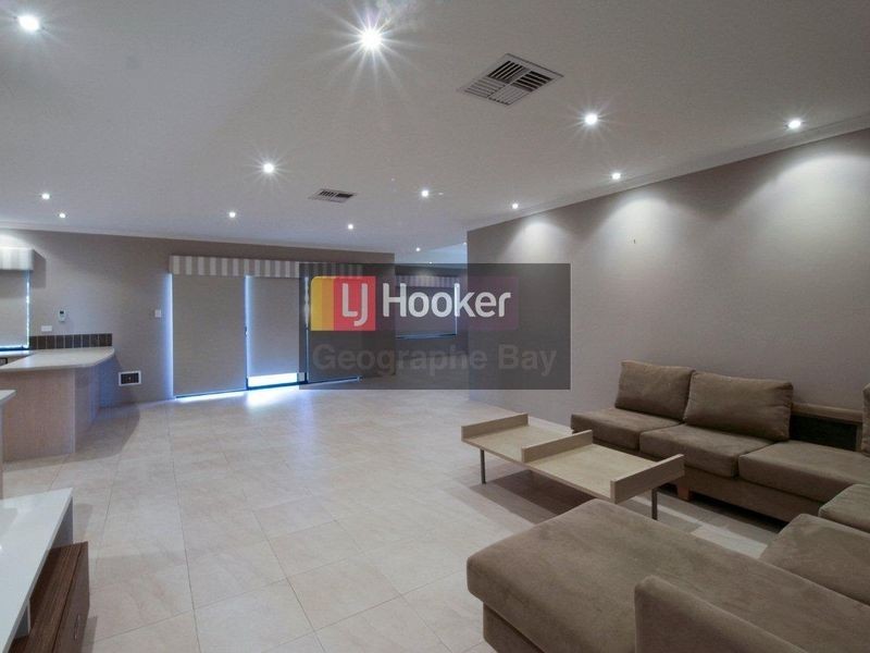 11 Nougat Crescent, Yalyalup WA 6280