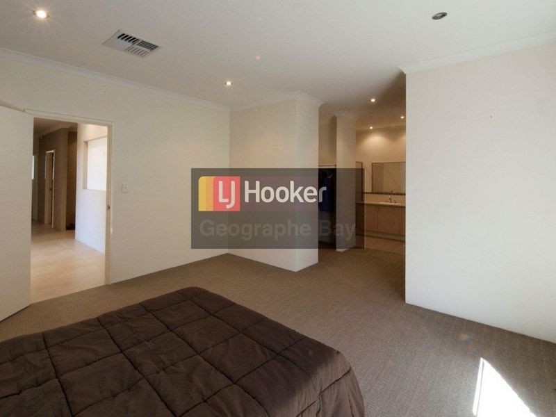 11 Nougat Crescent, Yalyalup WA 6280