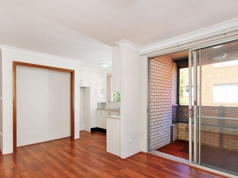 8/48 Pittwater Rd, Gladesville NSW 2111