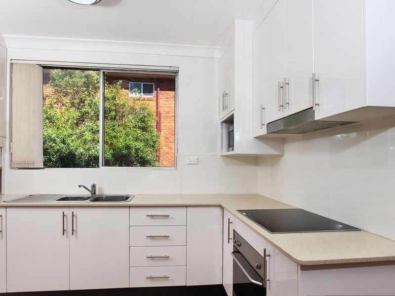 8/48 Pittwater Rd, Gladesville NSW 2111