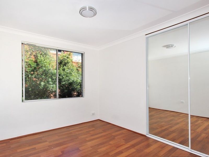 8/48 Pittwater Rd, Gladesville NSW 2111