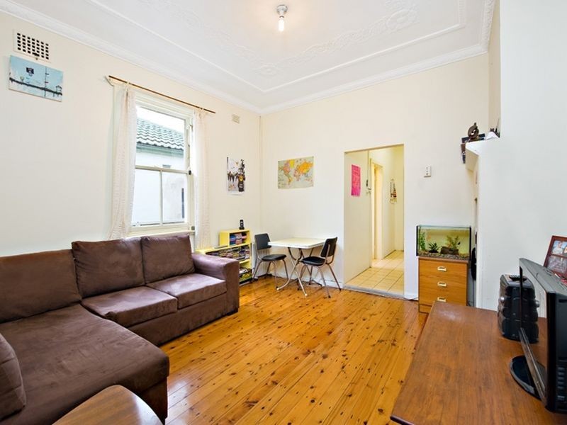 17a Francis St, Enmore NSW 2042