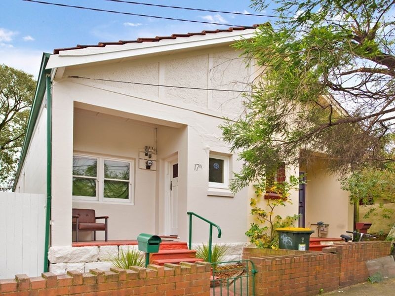 17a Francis St, Enmore NSW 2042