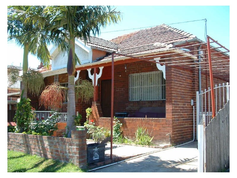 5 Ward Ave, Campsie NSW 2194