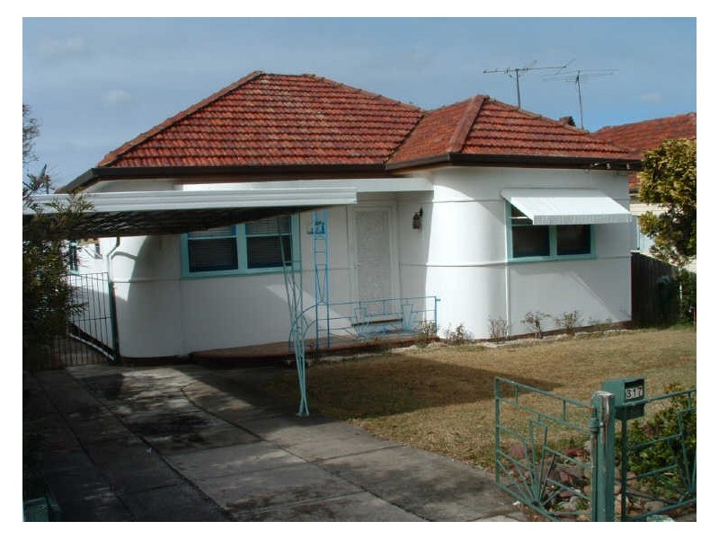 317 Roberts Rd, Greenacre NSW 2190