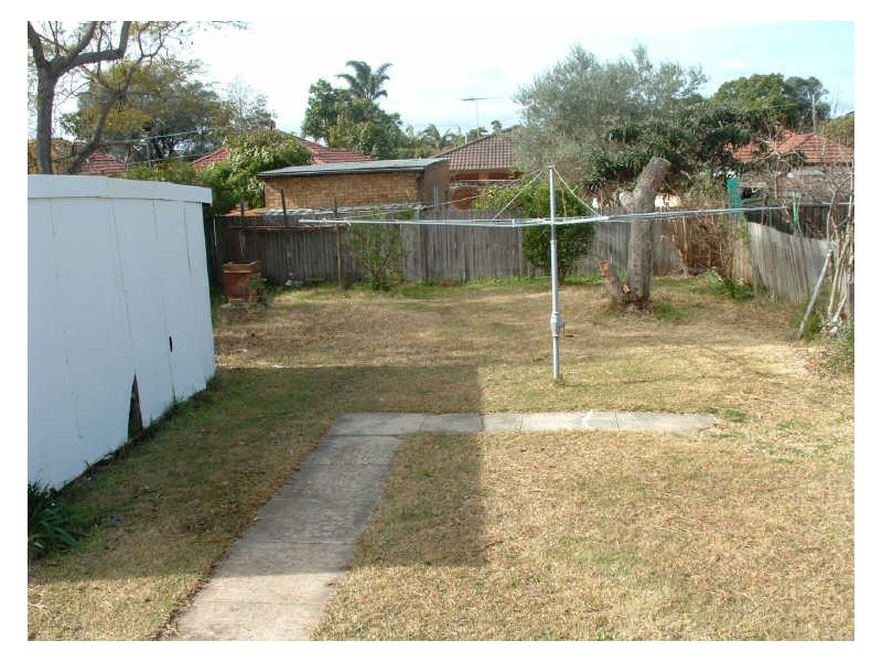 317 Roberts Rd, Greenacre NSW 2190