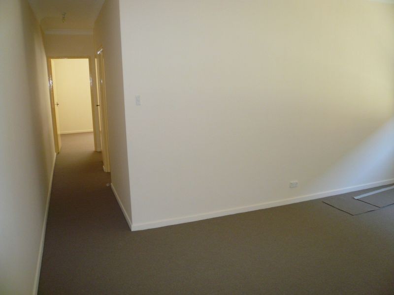 2/72 Ninth Ave, Campsie NSW 2194