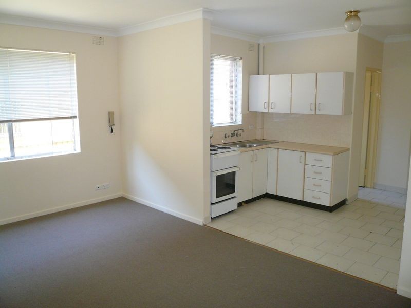 2/72 Ninth Ave, Campsie NSW 2194