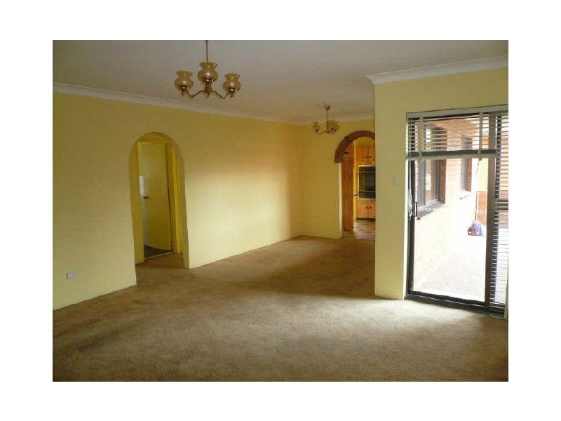 4/16 Gould St, Campsie NSW 2194