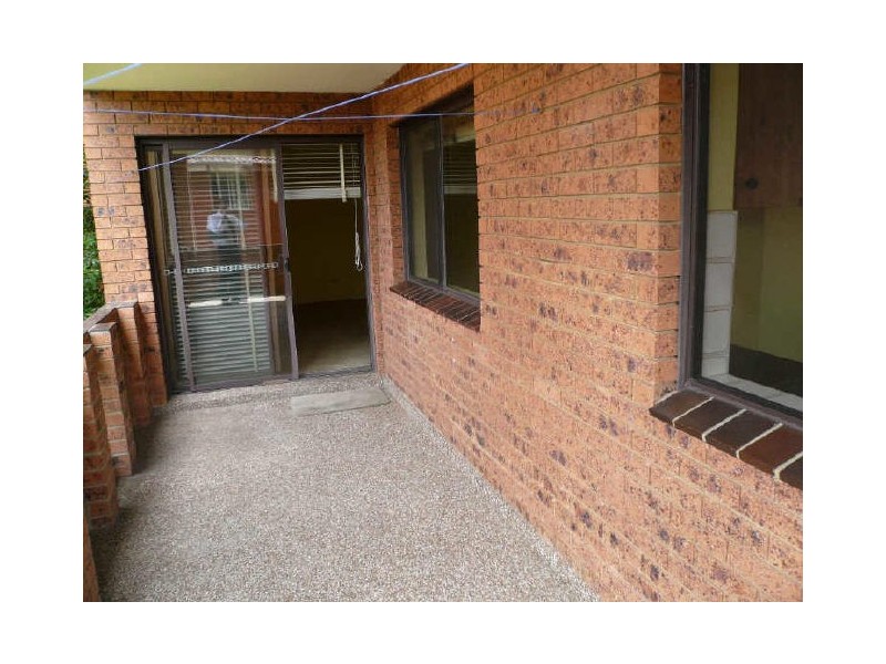 4/16 Gould St, Campsie NSW 2194